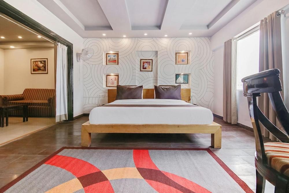 Hotel Queens Tower Amritsar Exteriör bild