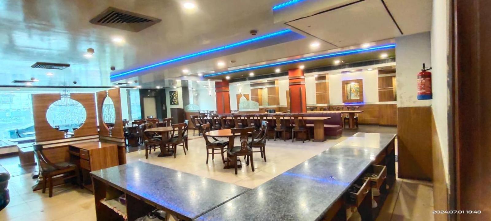Hotel Queens Tower Amritsar Exteriör bild